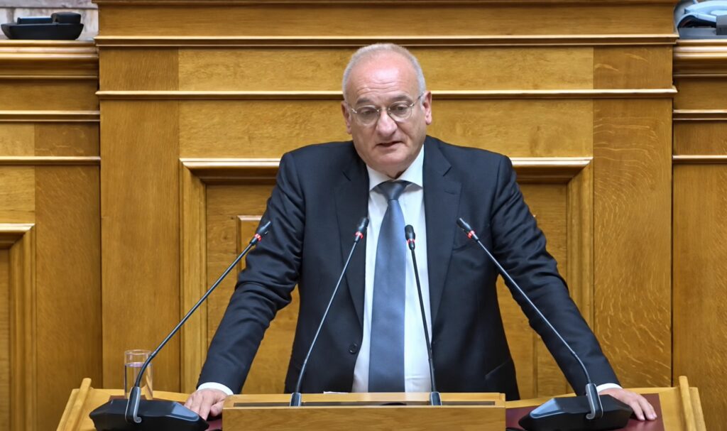 Βουλή: Κριτική Βορύλλα στη στρατηγική των «ήρεμων νερών» και στον Προσωπικό Αριθμό