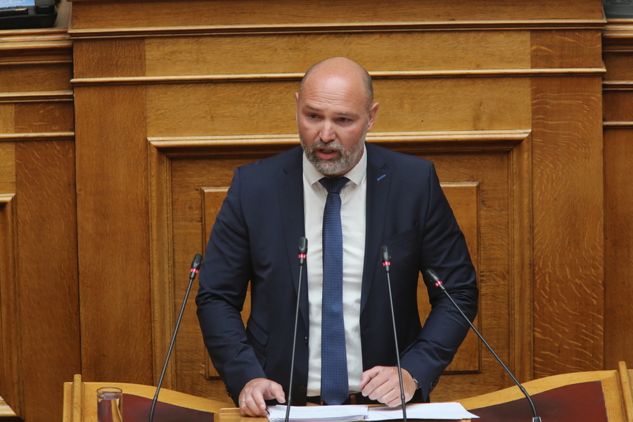 Ο Παράσχος Παπαδάκης μίλησε στη Βουλή για νομοσχέδιο του υπουργείου Εσωτερικών