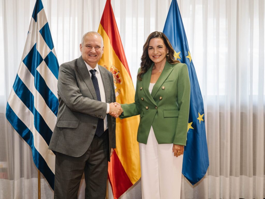Ελλάδα και Ισπανία υπέγραψαν Μνημόνιο Τουριστικής Συνεργασίας