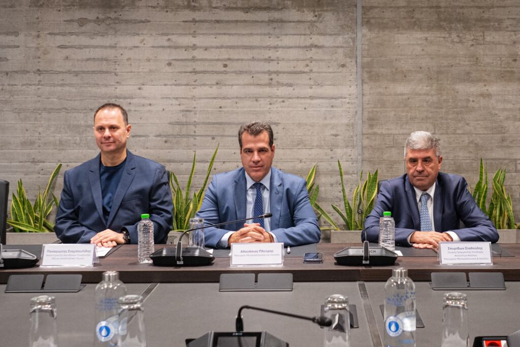 Συμφωνίες 137,1 εκατ. ευρώ για τη λειτουργία των δομών του Υπουργείου Μετανάστευσης