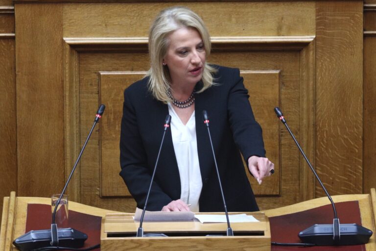 Η Ρένα Δούρου στην εκπομπή «Ώρα Ελλάδος» του OPEN στις 17 Σεπτεμβρίου