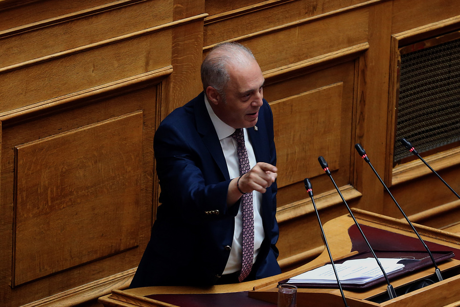 Κριτική Βελόπουλου στον Μητσοτάκη για τις αναφορές σε Σύνταγμα και Δικαιοσύνη