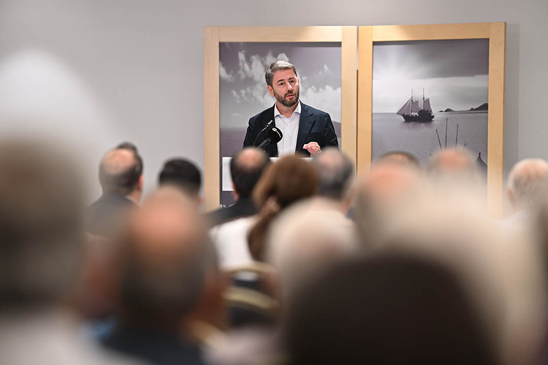 Ανδρουλάκης από τη Σαντορίνη: «Η πολιτική αλλαγή είναι εθνική αναγκαιότητα»
