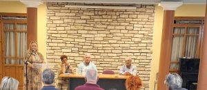 Φωτογραφία από την παρουσίαση βιβλίου του Δημήτρη Μάρδα στην Ηγουμενίτσα