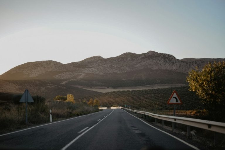 Ενδεικτική φωτογραφία οδικού δικτύου, όχι της Εγνατίας Οδού